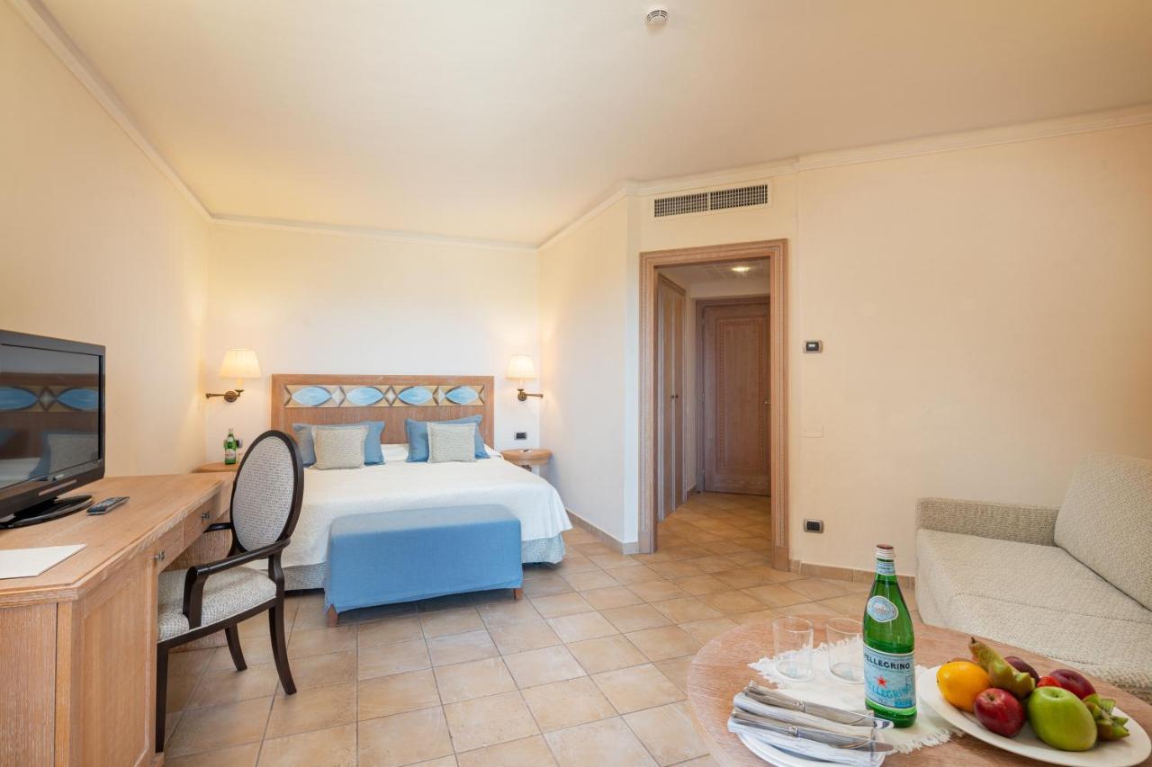 Petra Bianca Hotel Porto Cervo Kültér fotó