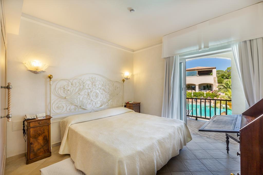 Petra Bianca Hotel Porto Cervo Kültér fotó